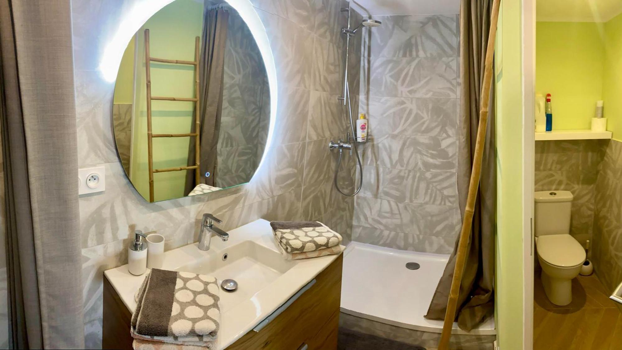 Spacieux Duplex, Vue Mer Et Belle Terrasse Hyères Екстериор снимка