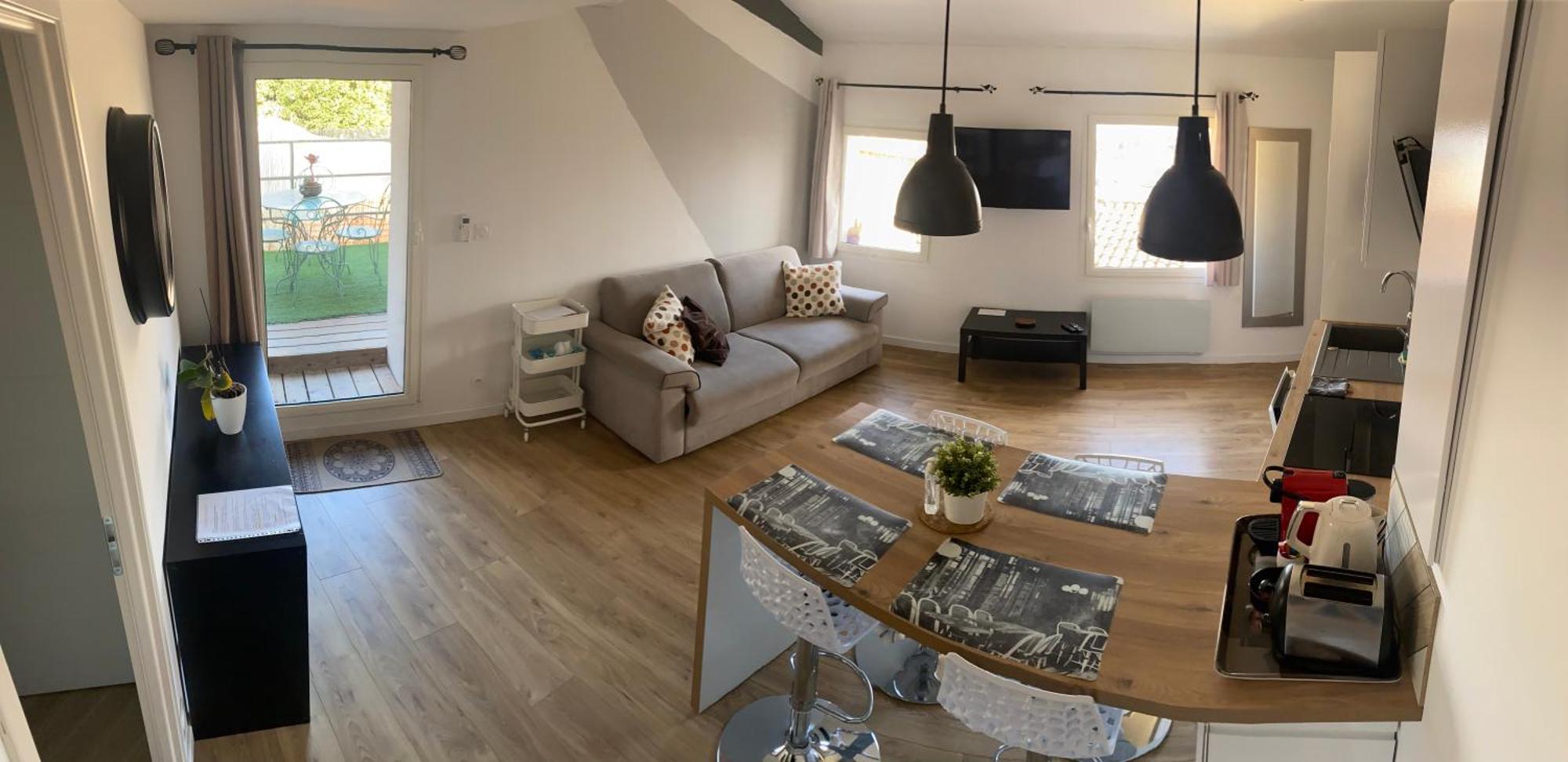Spacieux Duplex, Vue Mer Et Belle Terrasse Hyères Екстериор снимка